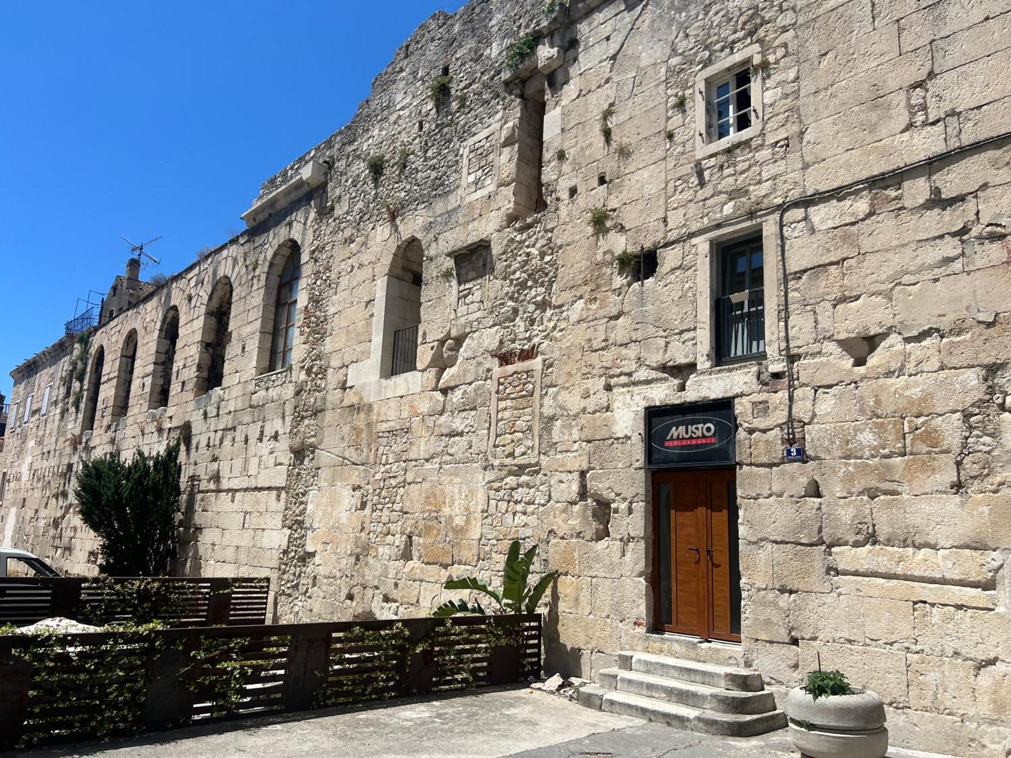 Emperor'S Residence Luxury Room - Unique Unesco Site Σπλιτ Εξωτερικό φωτογραφία